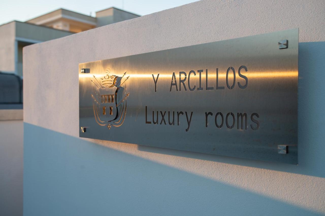 Y Arcillos Luxury Rooms Cin Ito75O35B4Ooo468O2 莱切 外观 照片